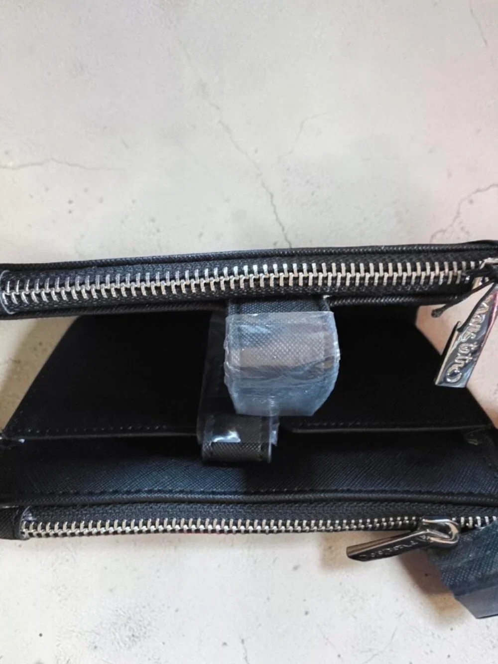 NIB MARC TETRO FRENCH BULLDOG Multifunctional Crossbody/Wristlet Wallet